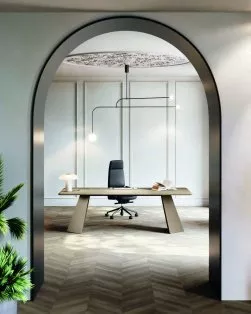 Стіл письмовий MONOLITH - 10